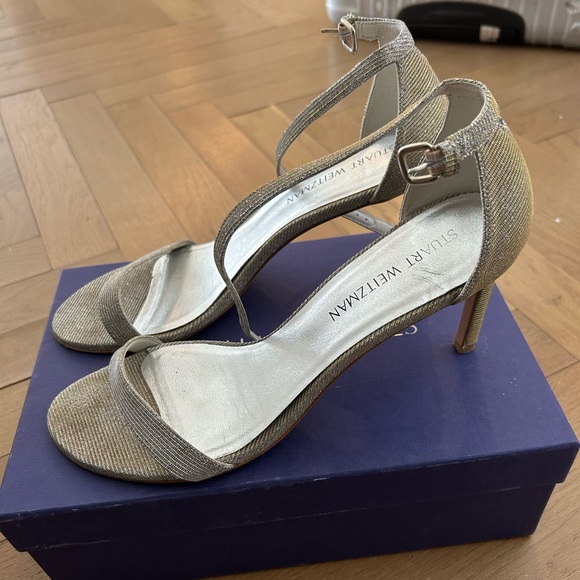 Stuart Weitzman Metallic Heel - Picture 2 of 3